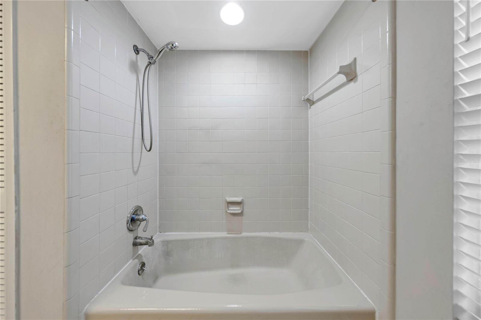 Bathroom #3 - Tub