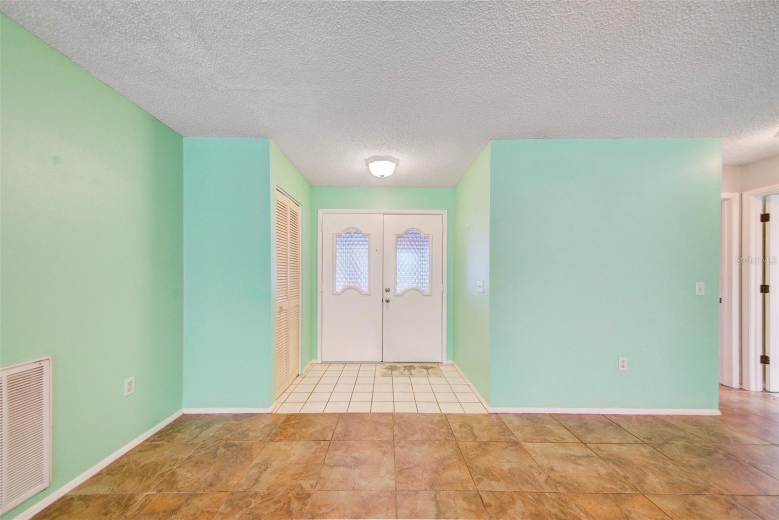 Foyer with Retro doors!