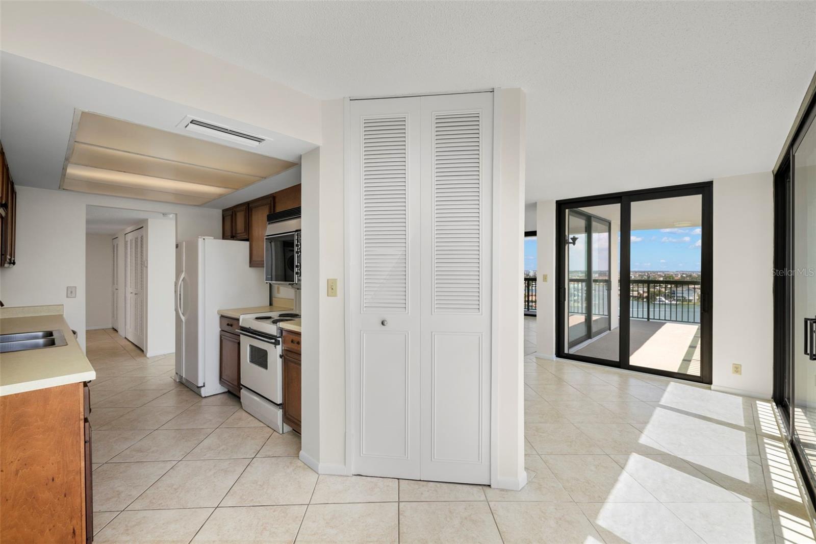 Kitchen with balcony entrance