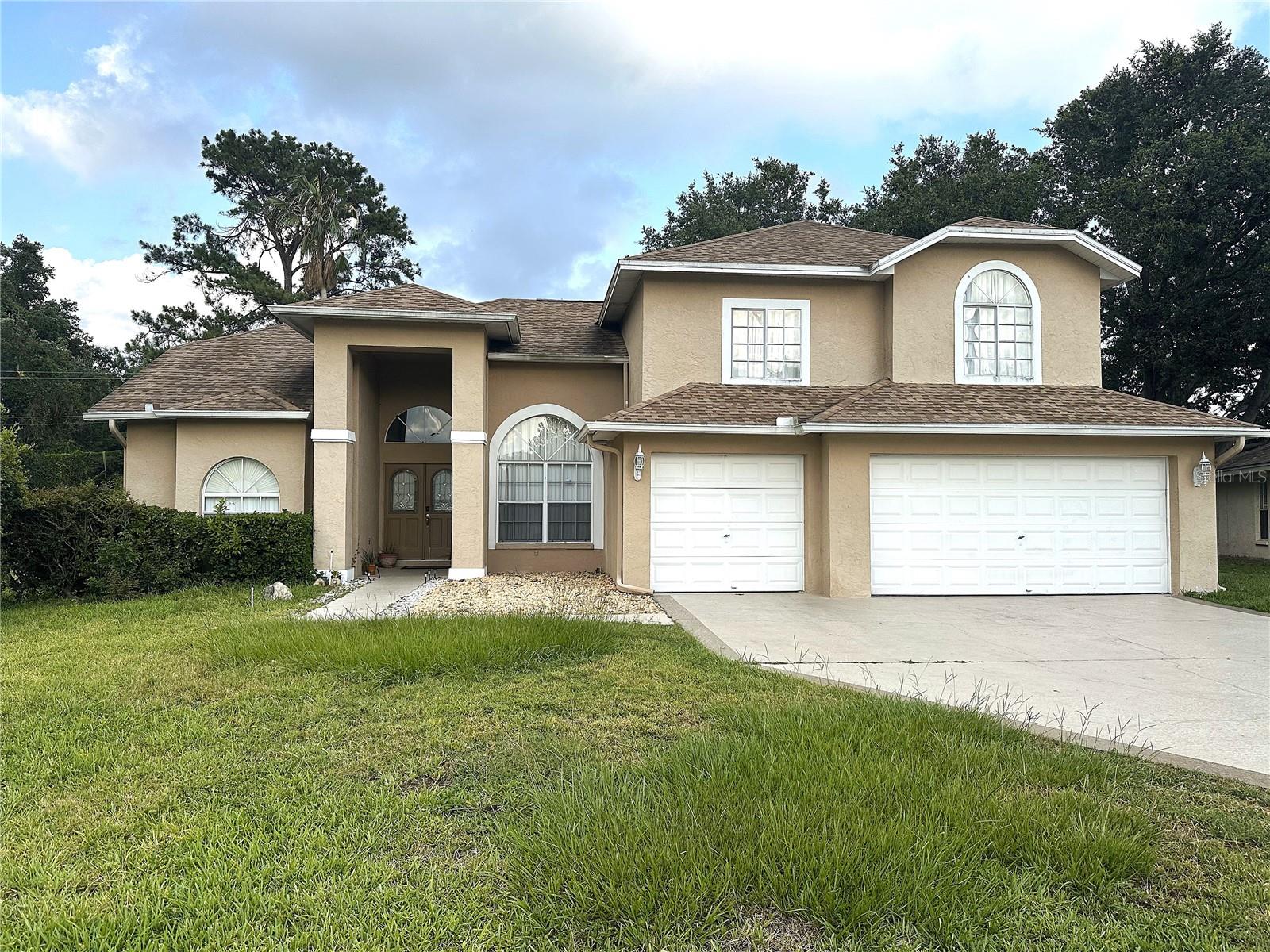 Front View of Home.