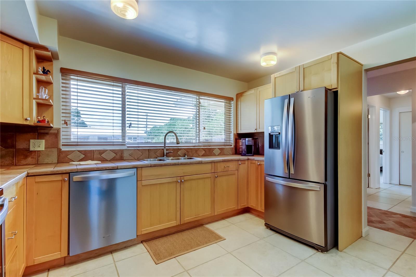 bright spacious kitchen