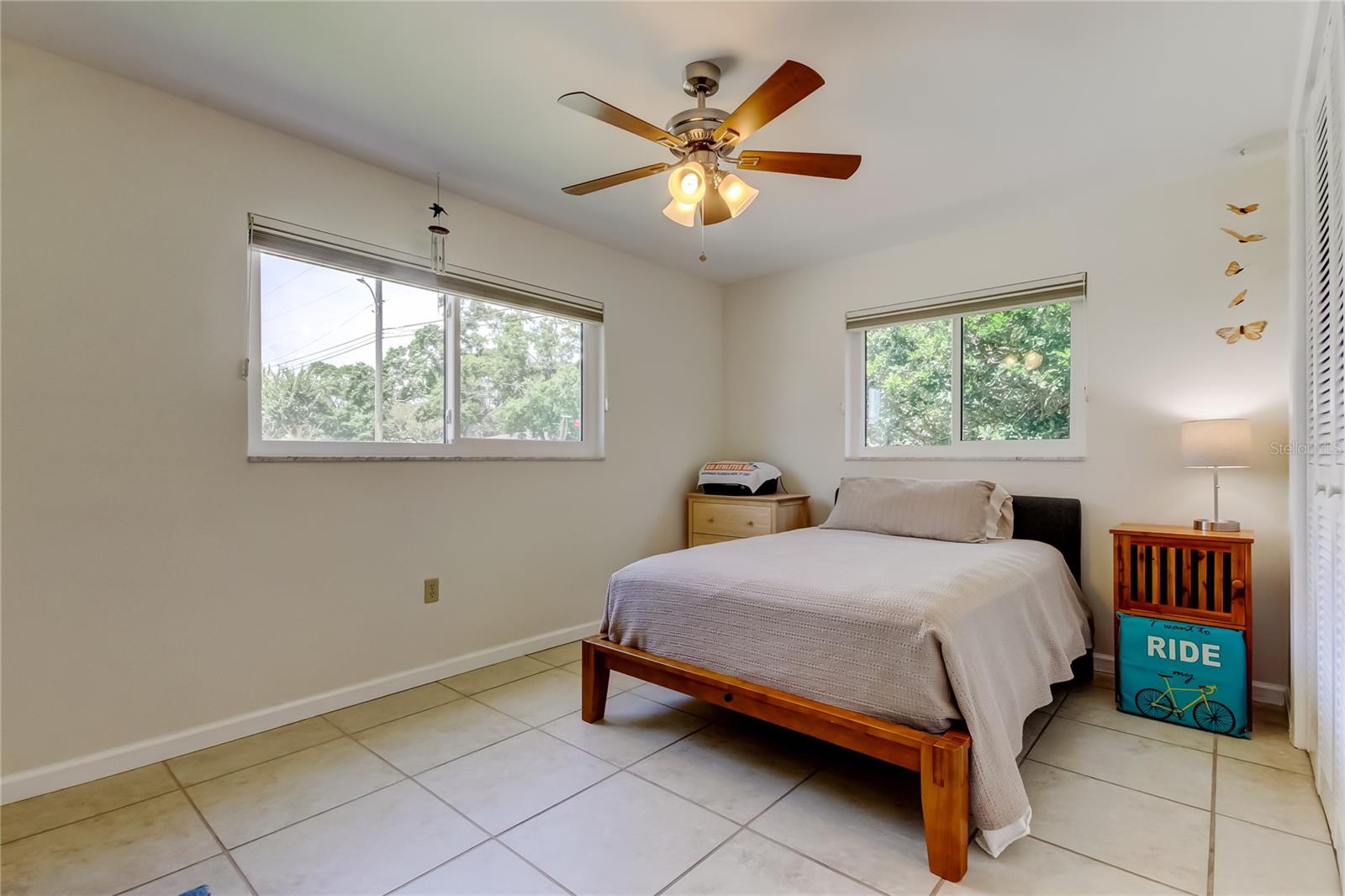 2nd bedroom