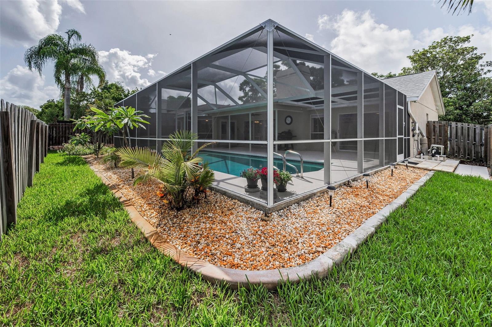 Backyard/Pool