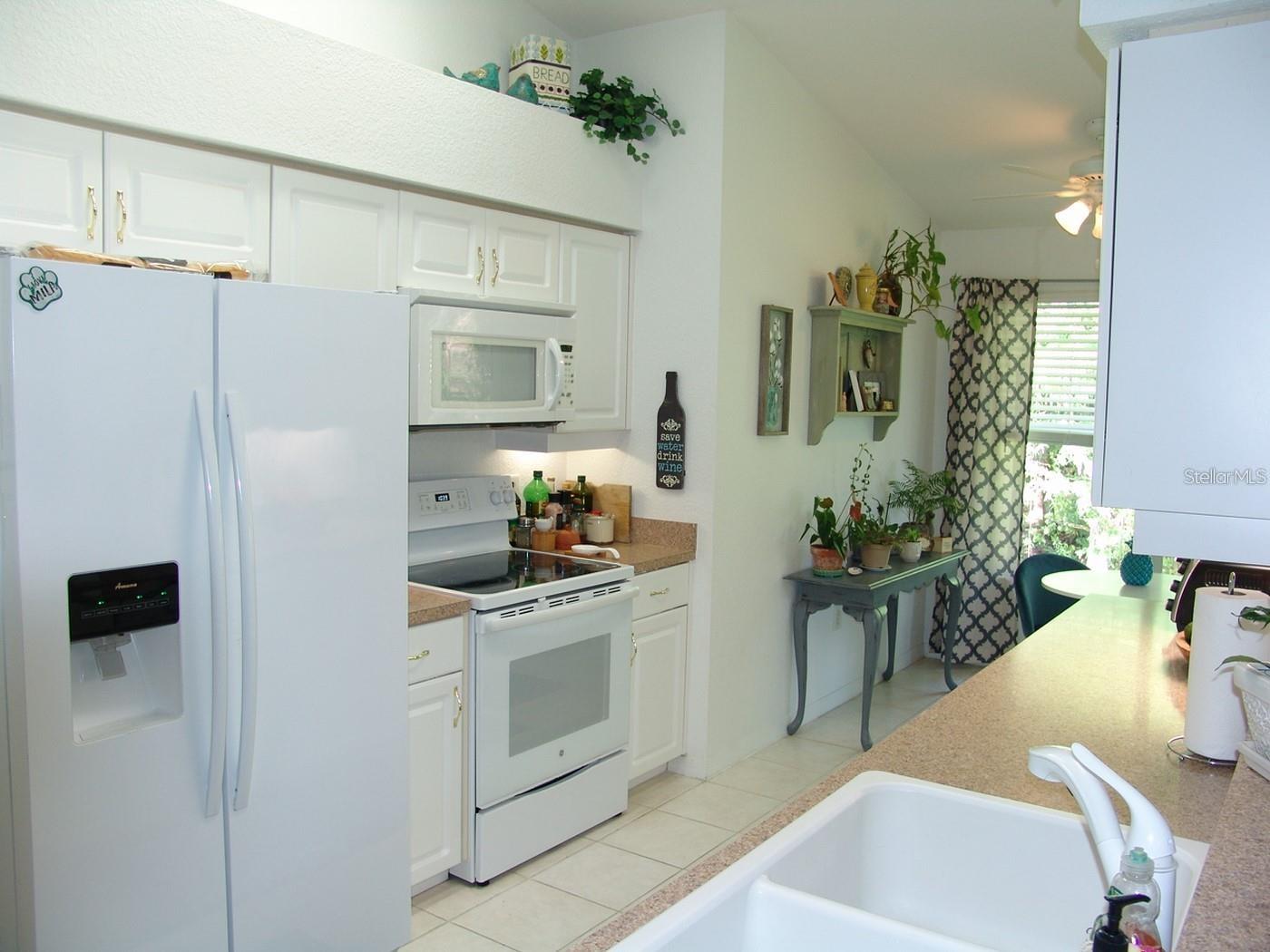 Kitchen items have been removed