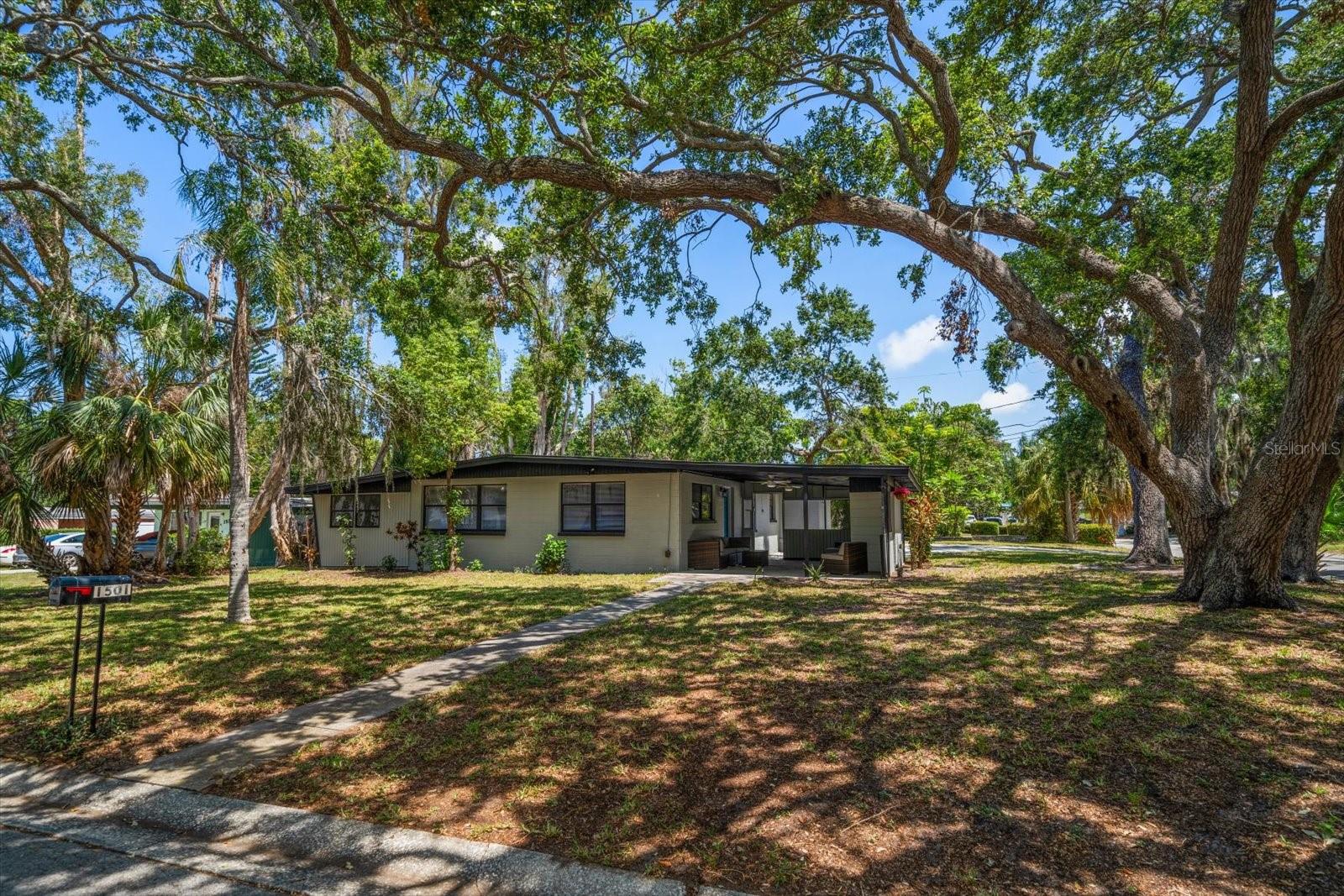 1501 Howard Place Largo Florida Home Facing South