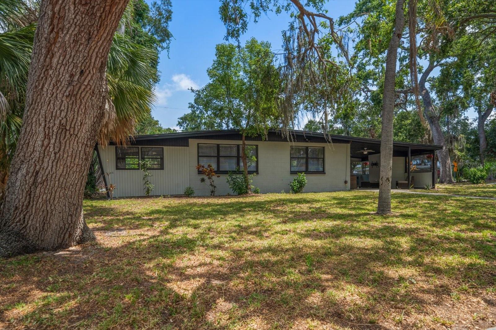 1501 Howard Place Largo Florida Home Facing South