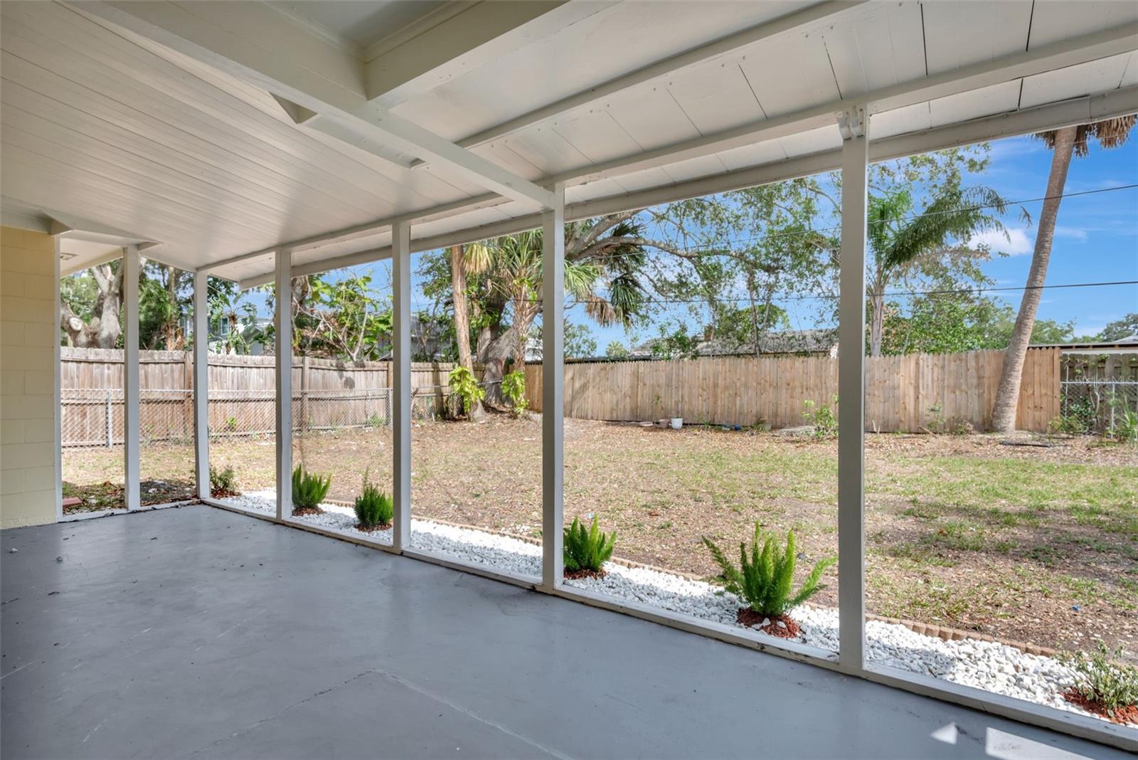 Covered & screened lanai