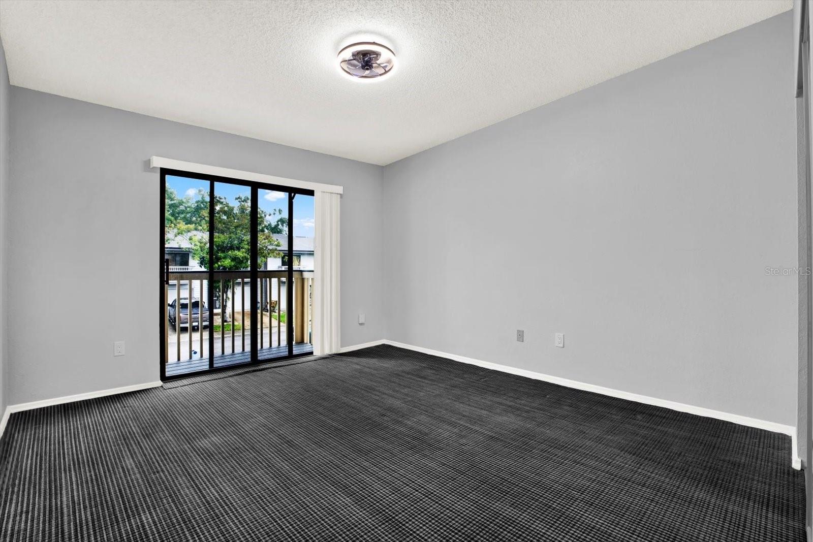 Empty 3rd Bed- Office