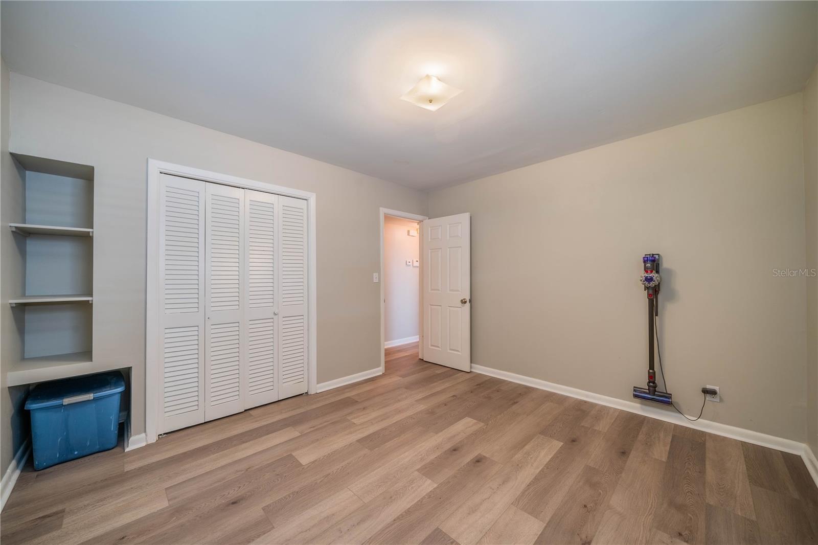 Guest bedroom
