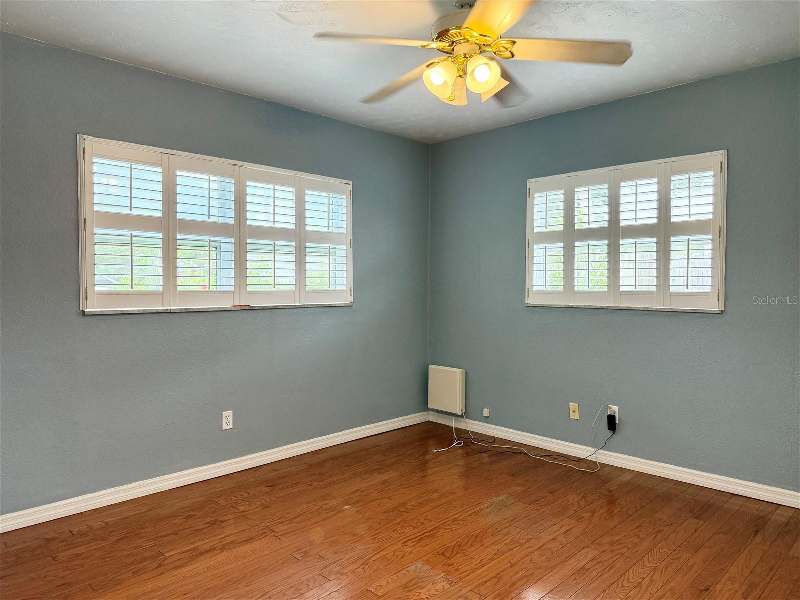 2nd Bedroom - 12'8" x 13'0"