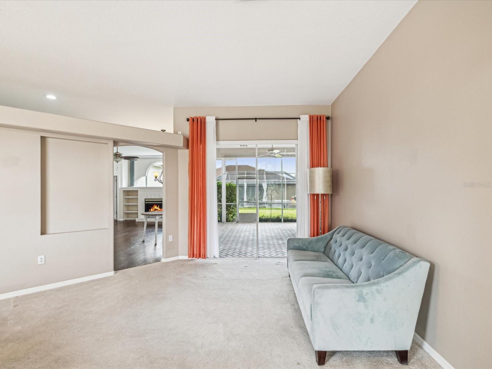 Front living room with access to Lanai