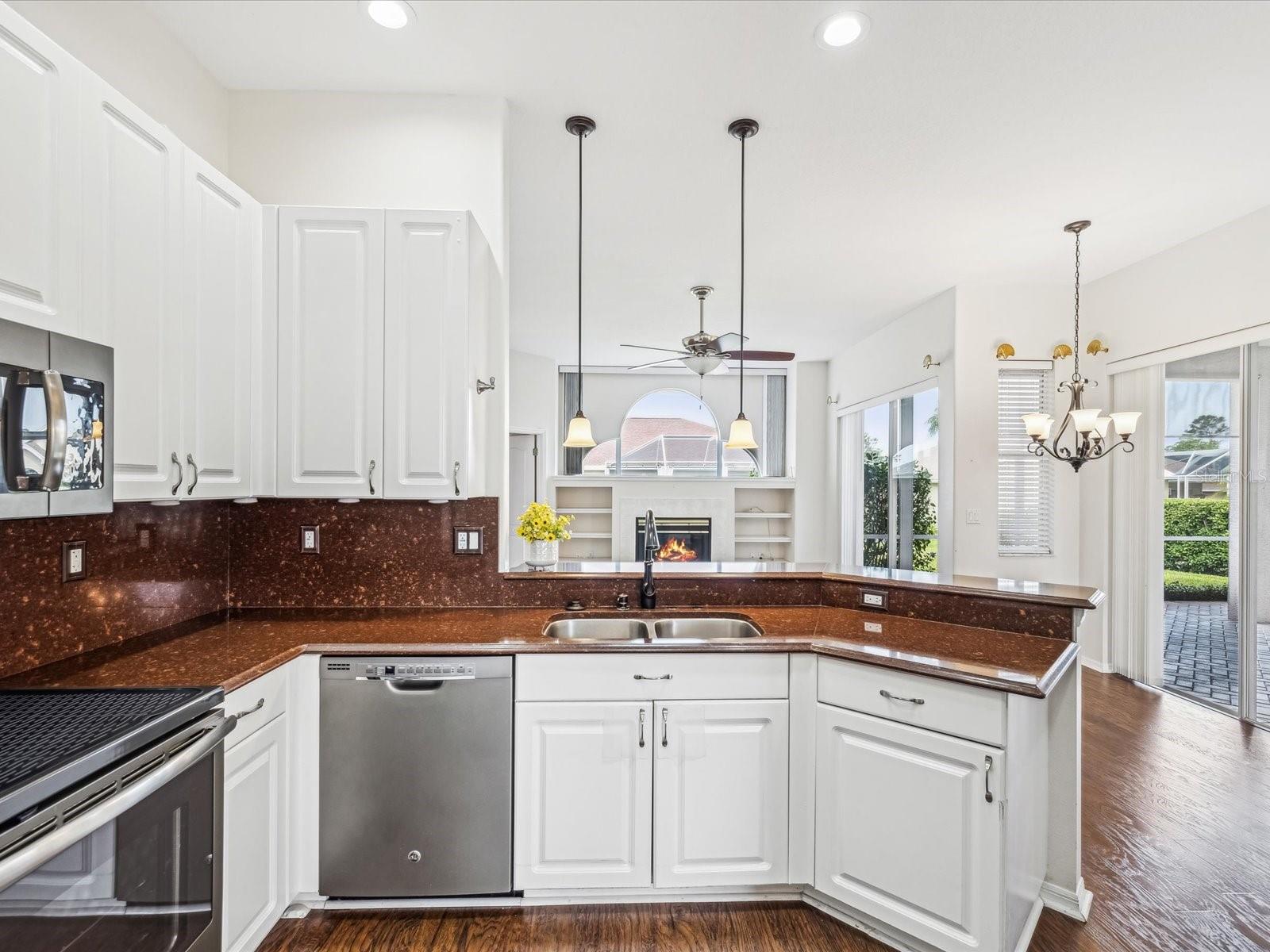 Top counter great for stools & view into family room