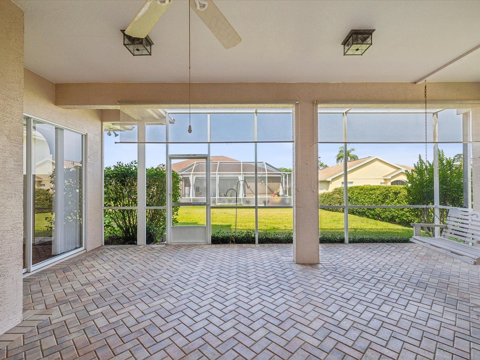Slider from front living room to lanai