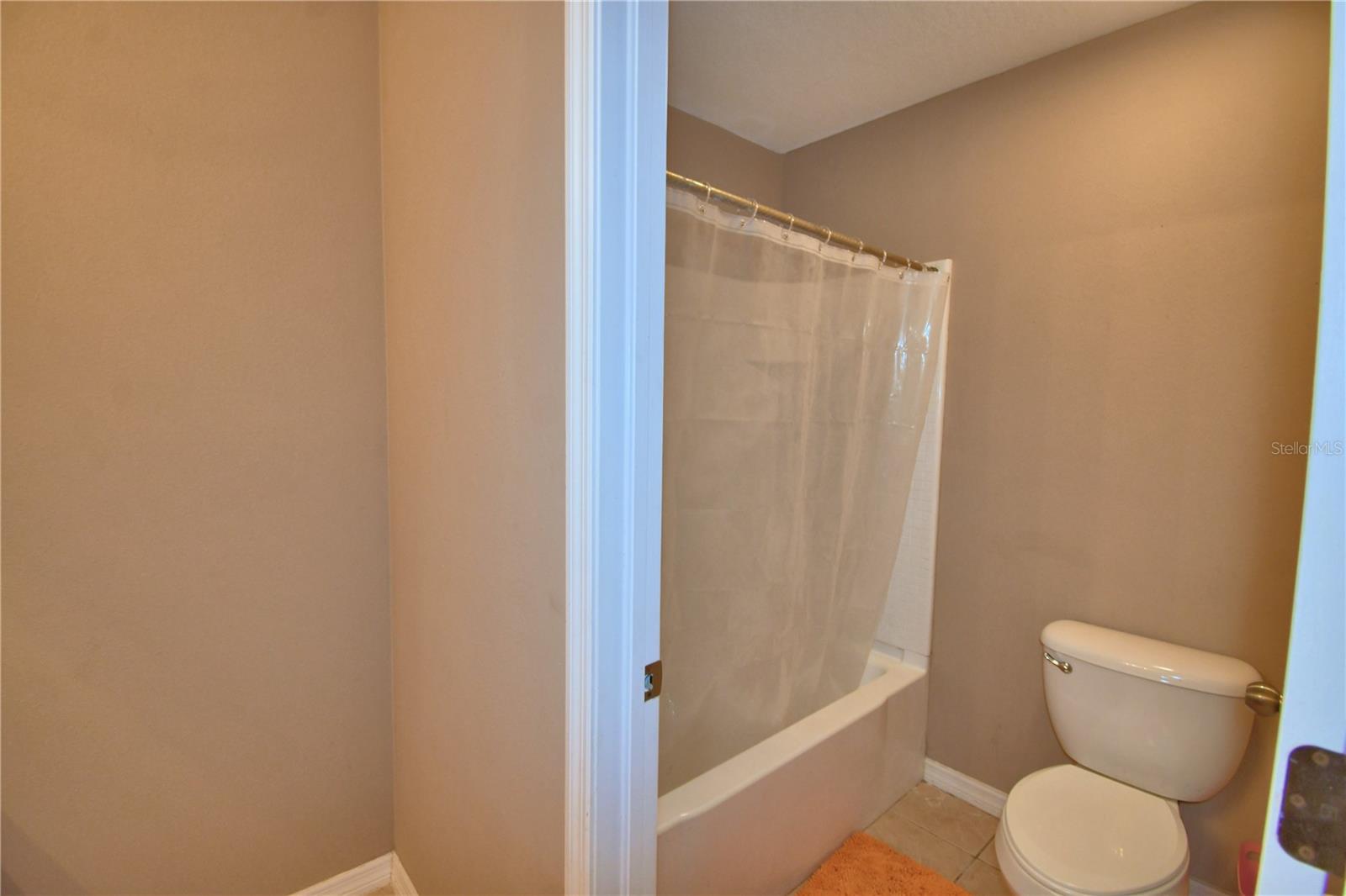 2nd floor bathroom
