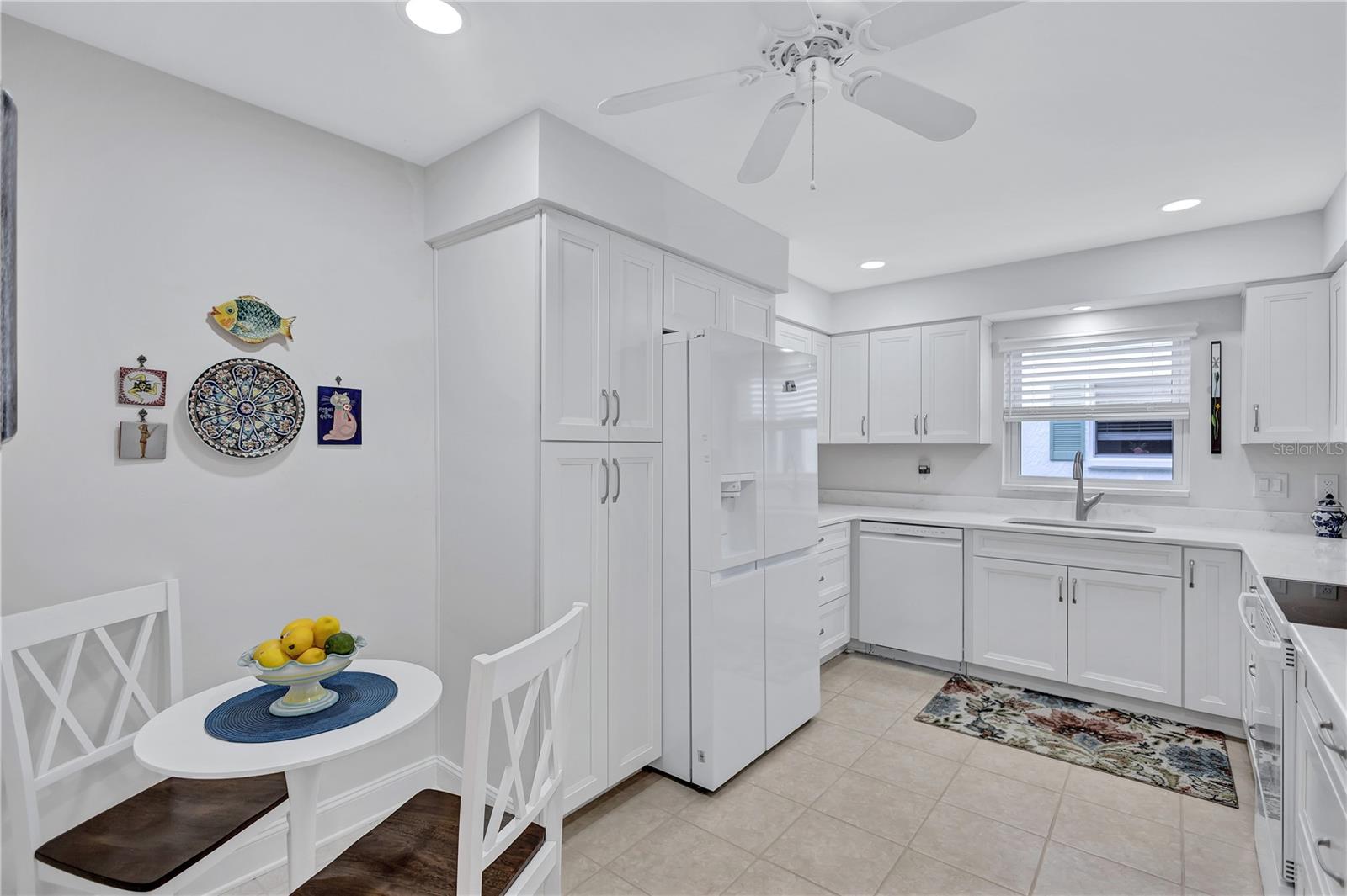 plenty of cabinets and storage
