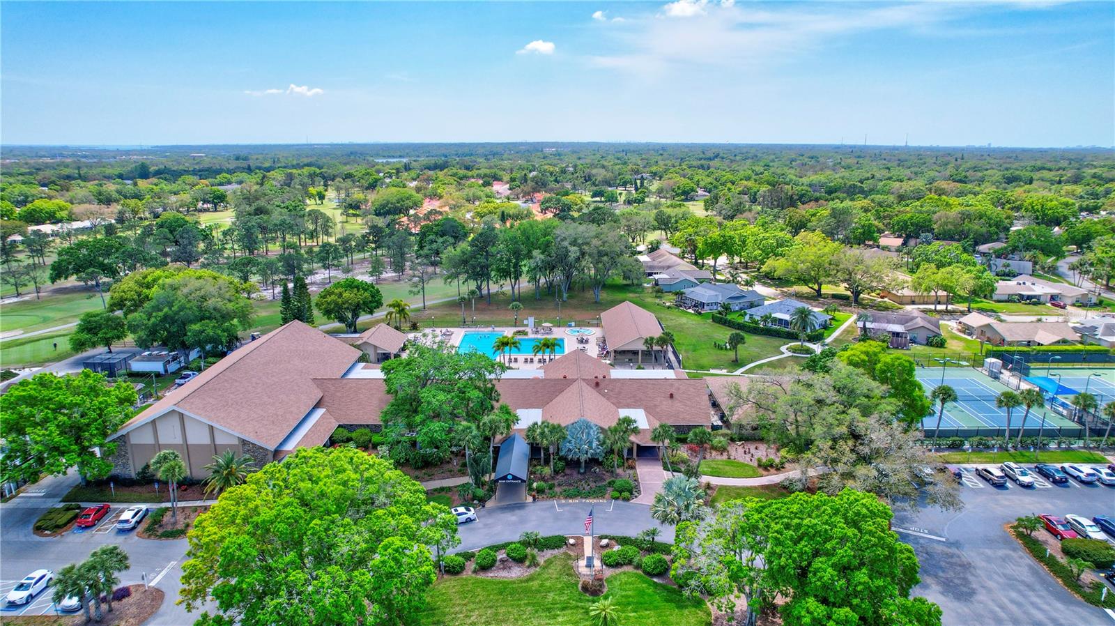 Overview of the main clubhouse and starting of the 3 golf courses
