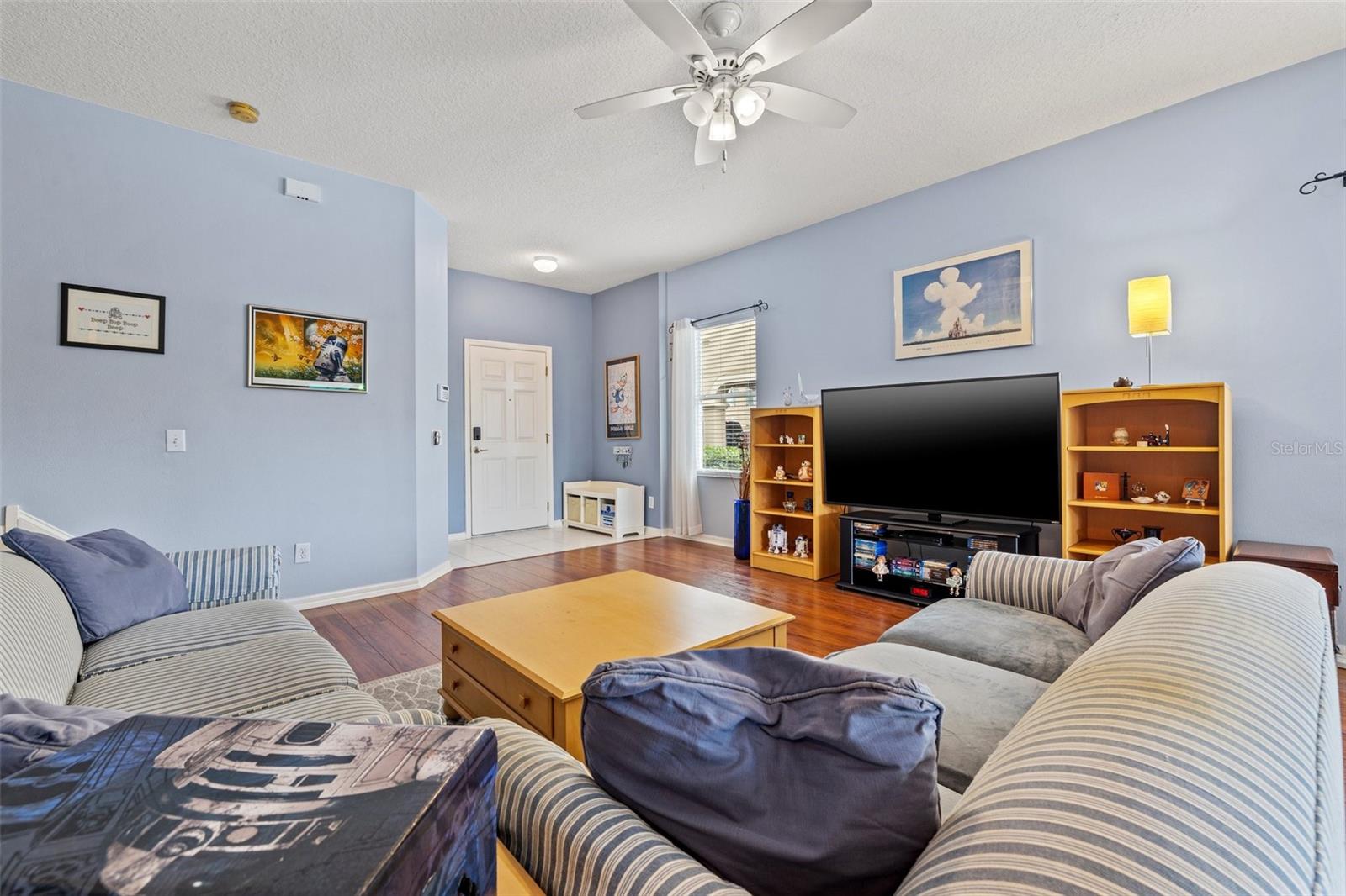 Laminate floors throughout