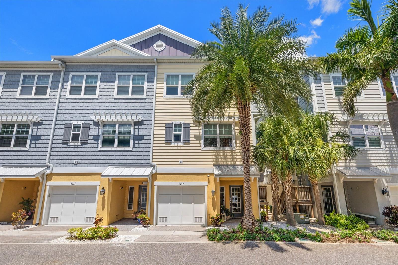 Costal Luxury living!