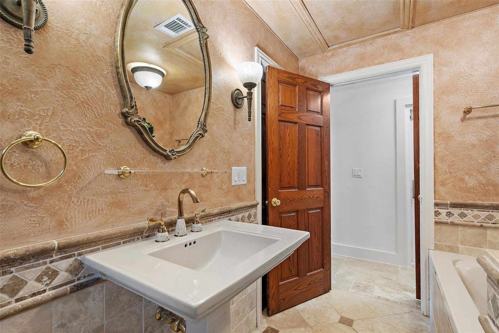 Guest  Bath / Pool Bath