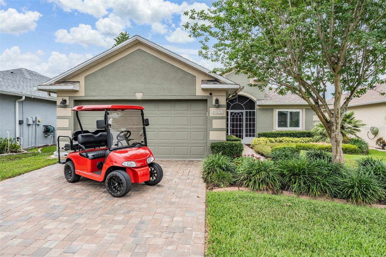 Golf cart negotiable