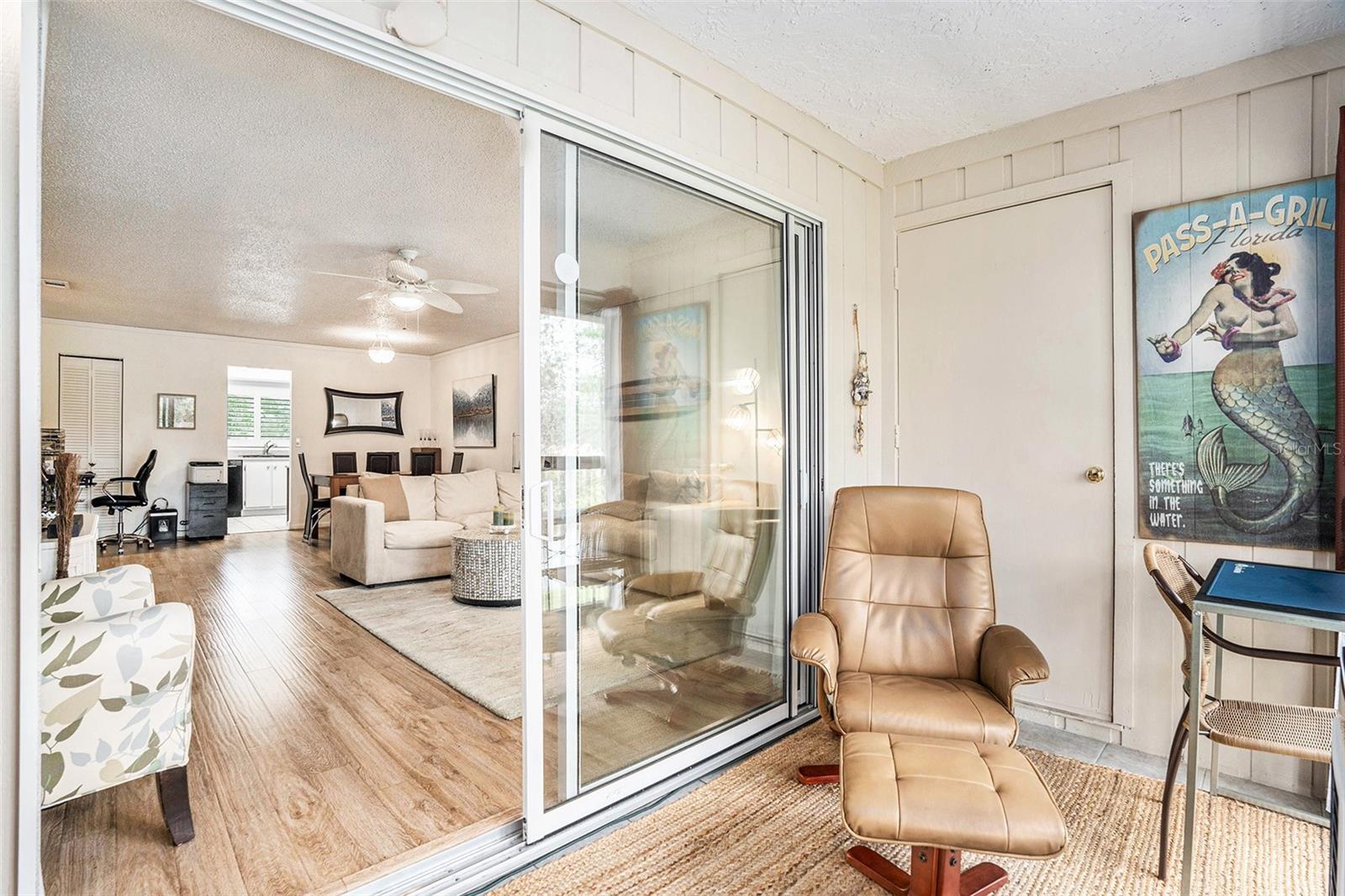 Rear Porch/ Lanai