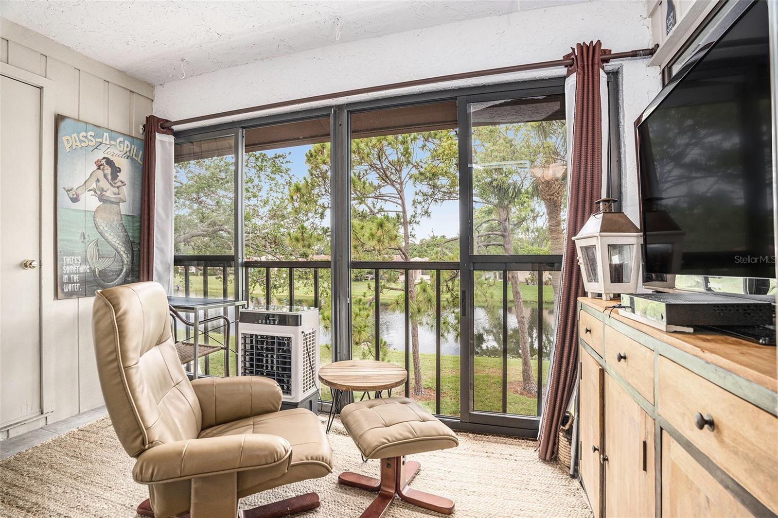 Rear Porch/ Lanai