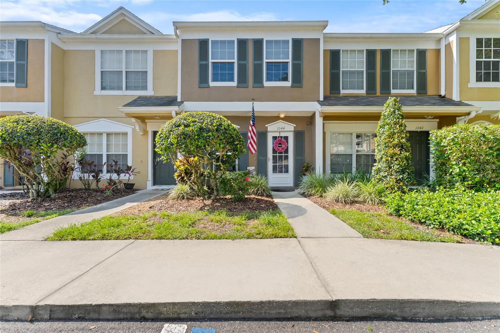 Well maintained exterior; HOA is doing a good job-Owner planted bushes and HOA takes care of them