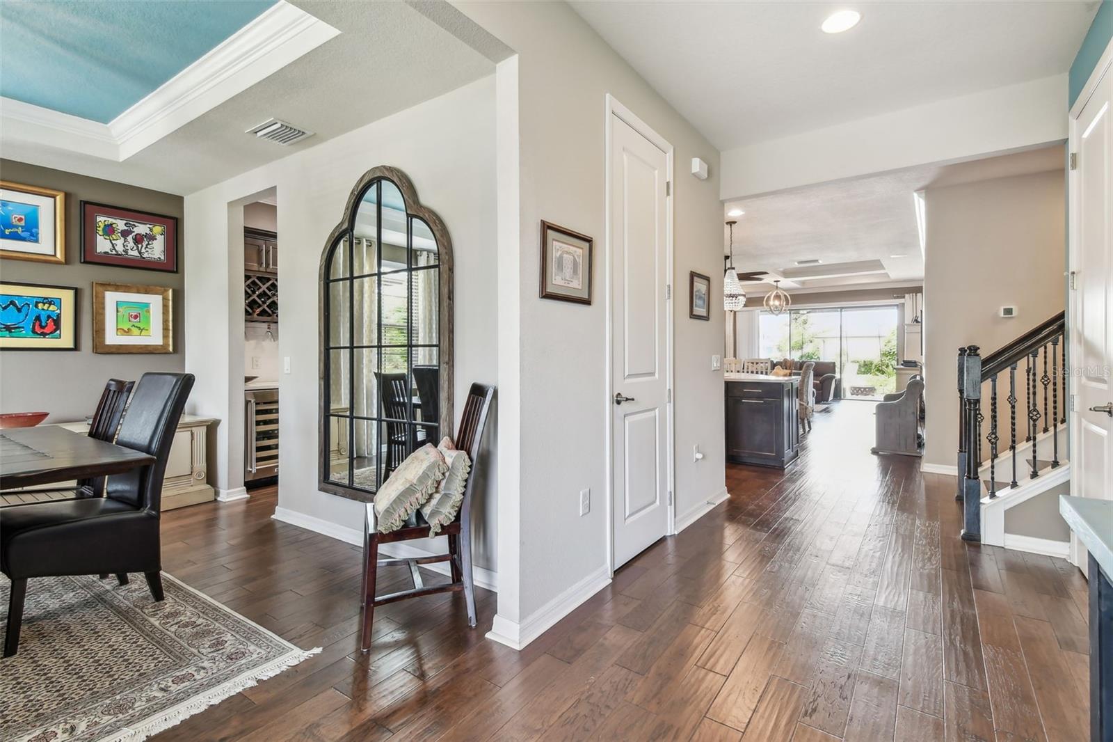 Foyer/Dinning