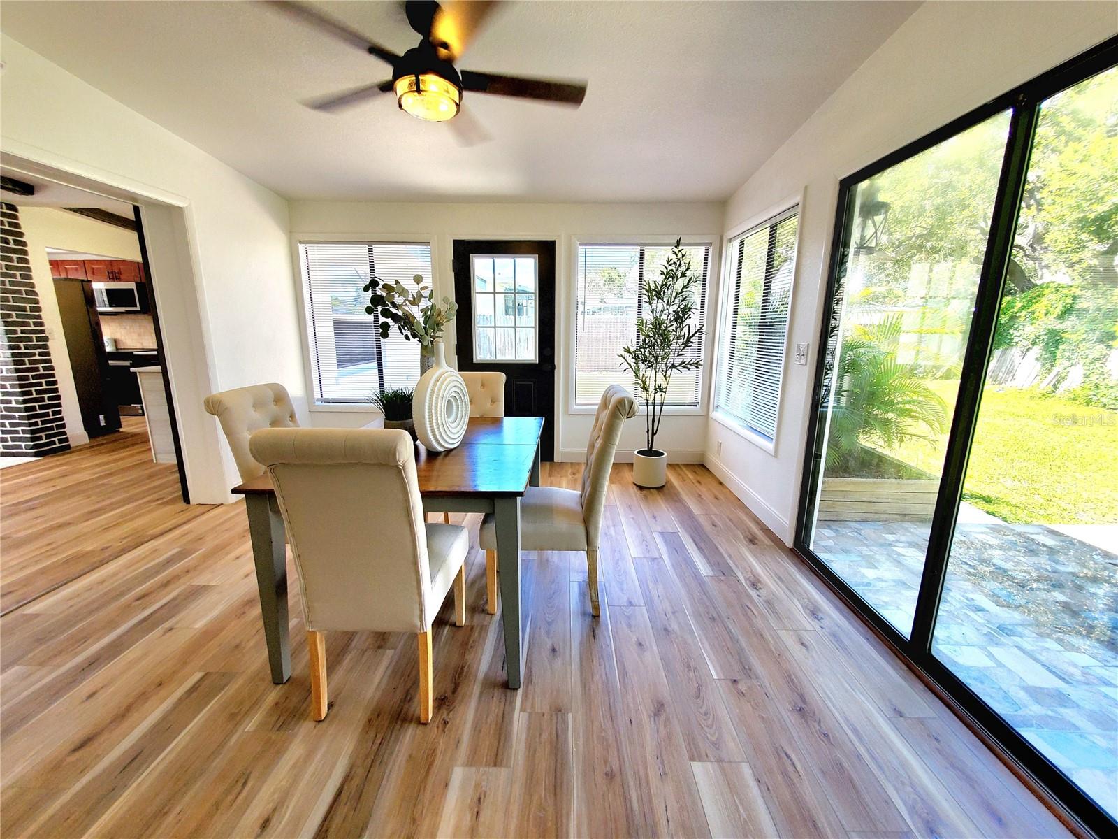 SUN ROOM