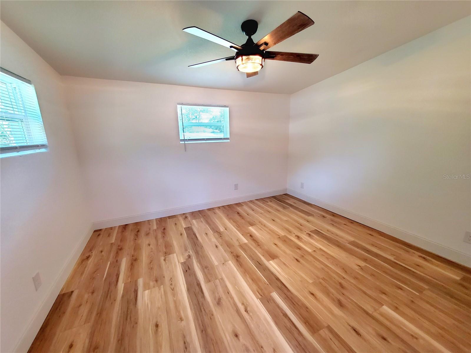 BEDROOM SUITE