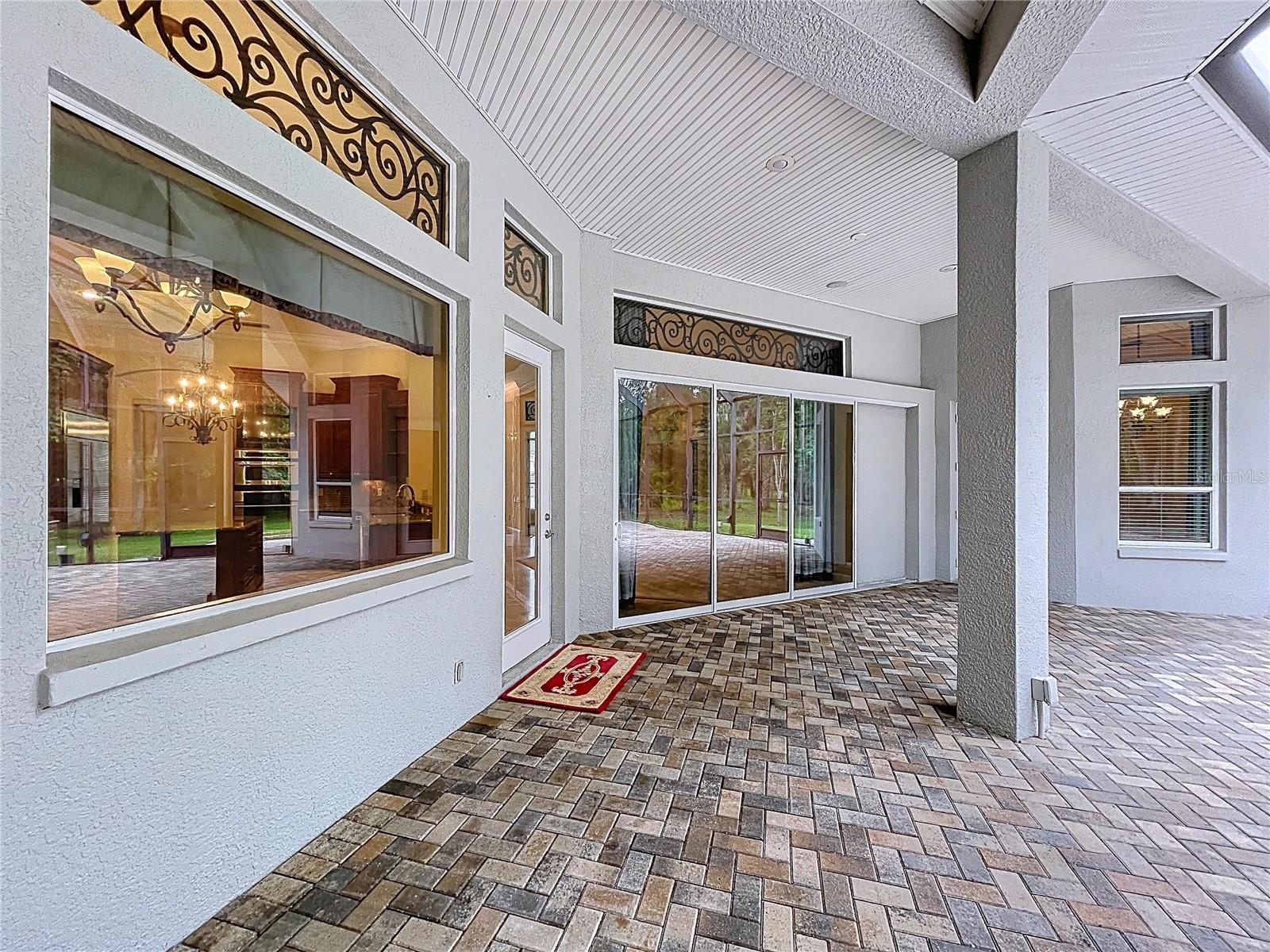 Screened in porch