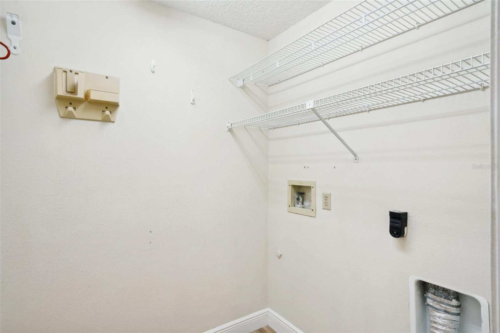 laundry rm