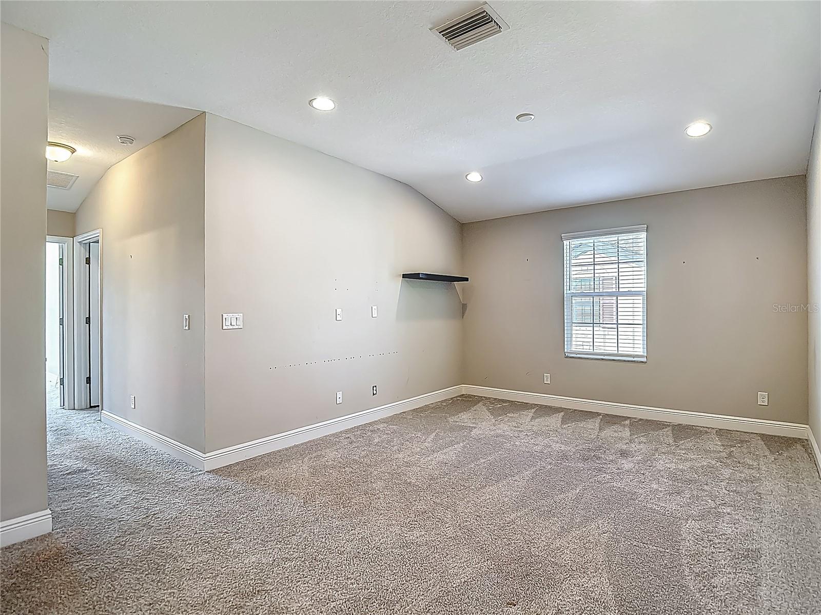 Loft Area - 2nd Floor