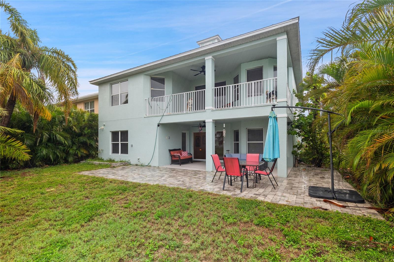 Two Levels of Outdoor Entertainment Space