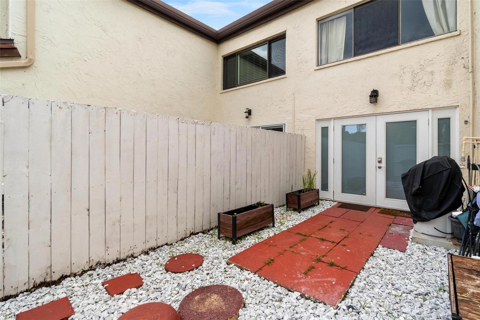 Private Patio area 2 (off of dining area)
