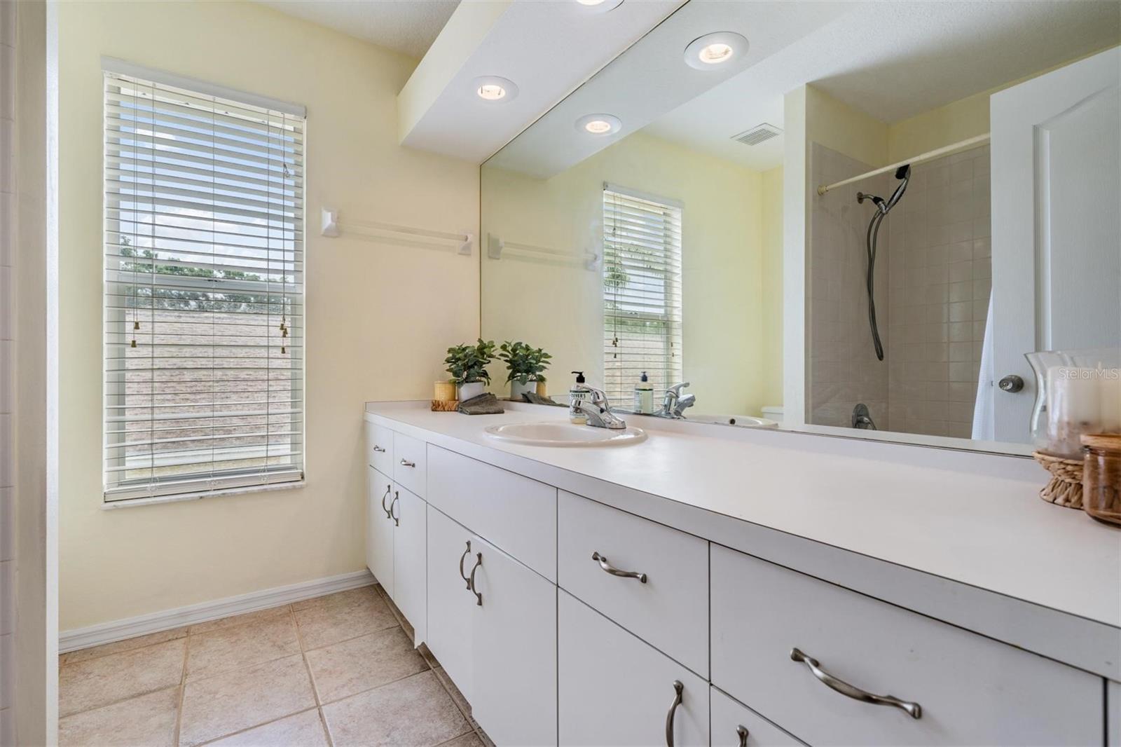 2nd Full Bathroom