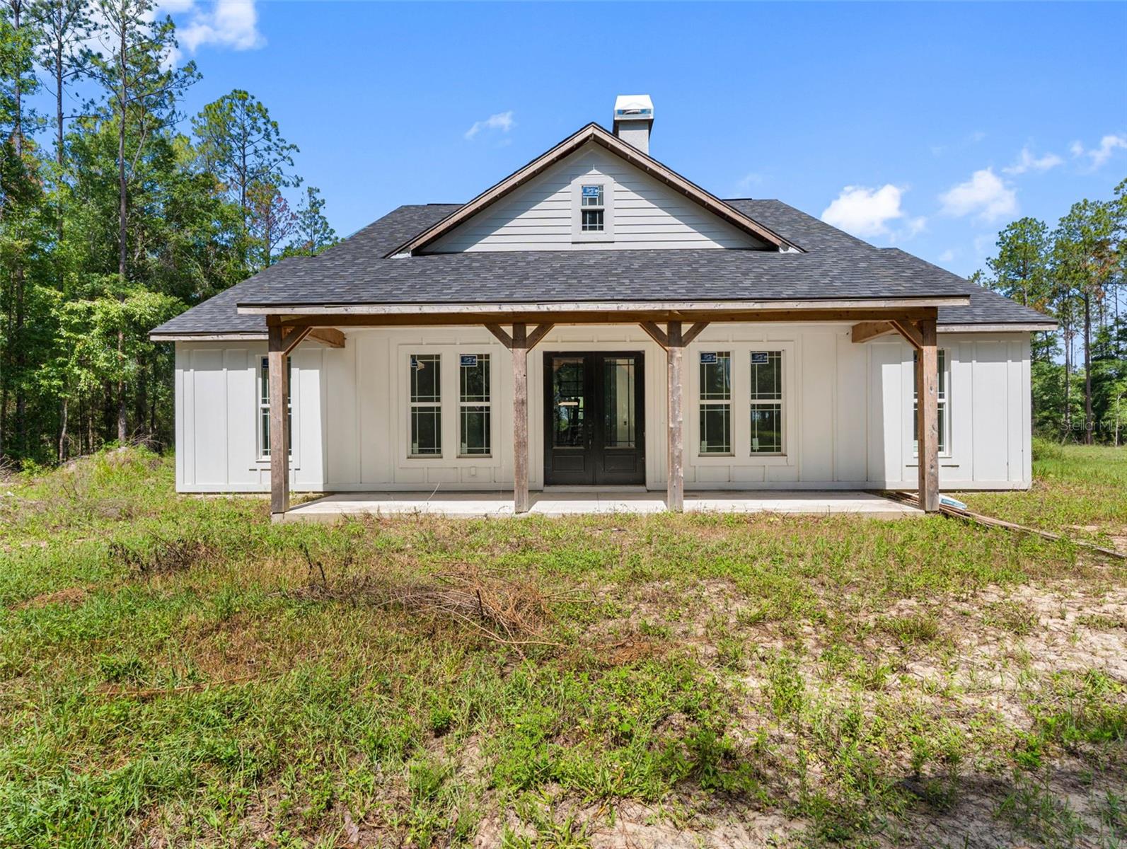 Front view of property