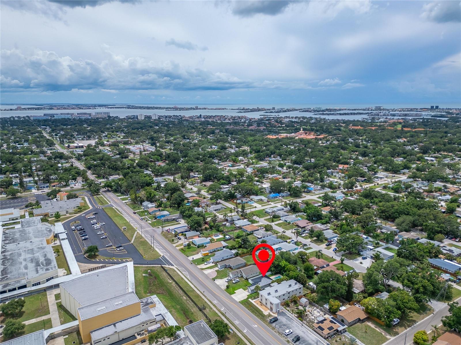 Located just 2 miles from Gulfport’s iconic beachside arts district, you’re minutes from monthly art walks, live music festivals, charming restaurants, wine bars, and all the vibrant energy of Boca Ciega Bay.
