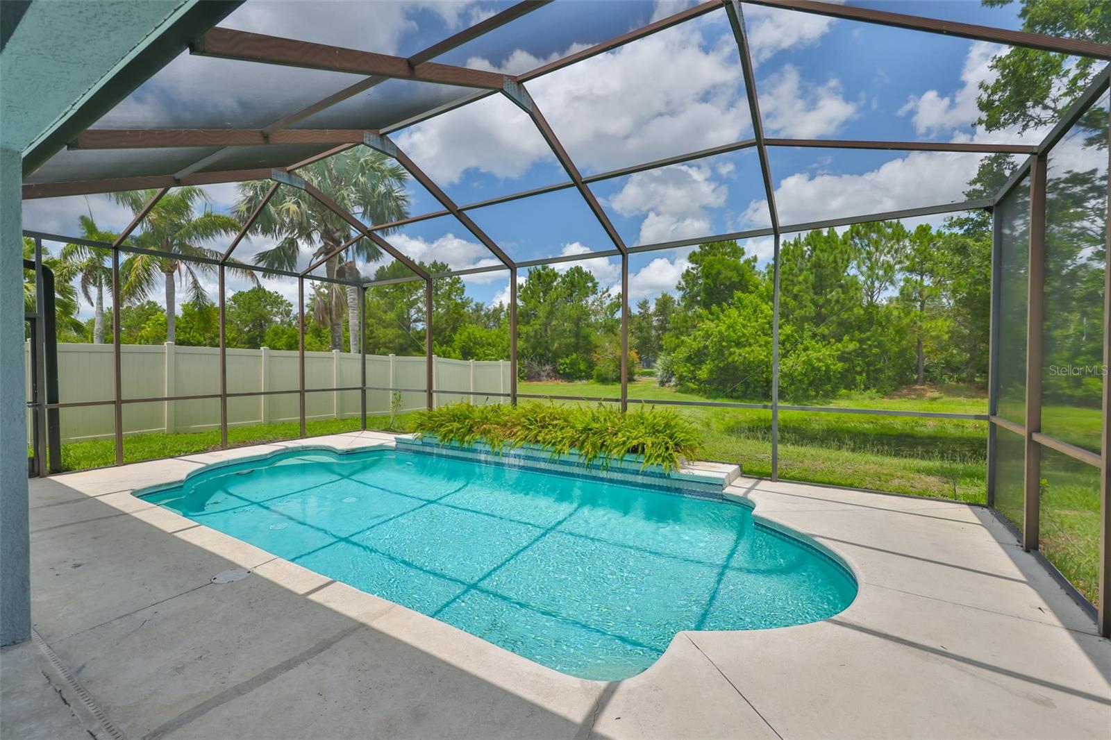 Screened lanai from covered lanai, waterview