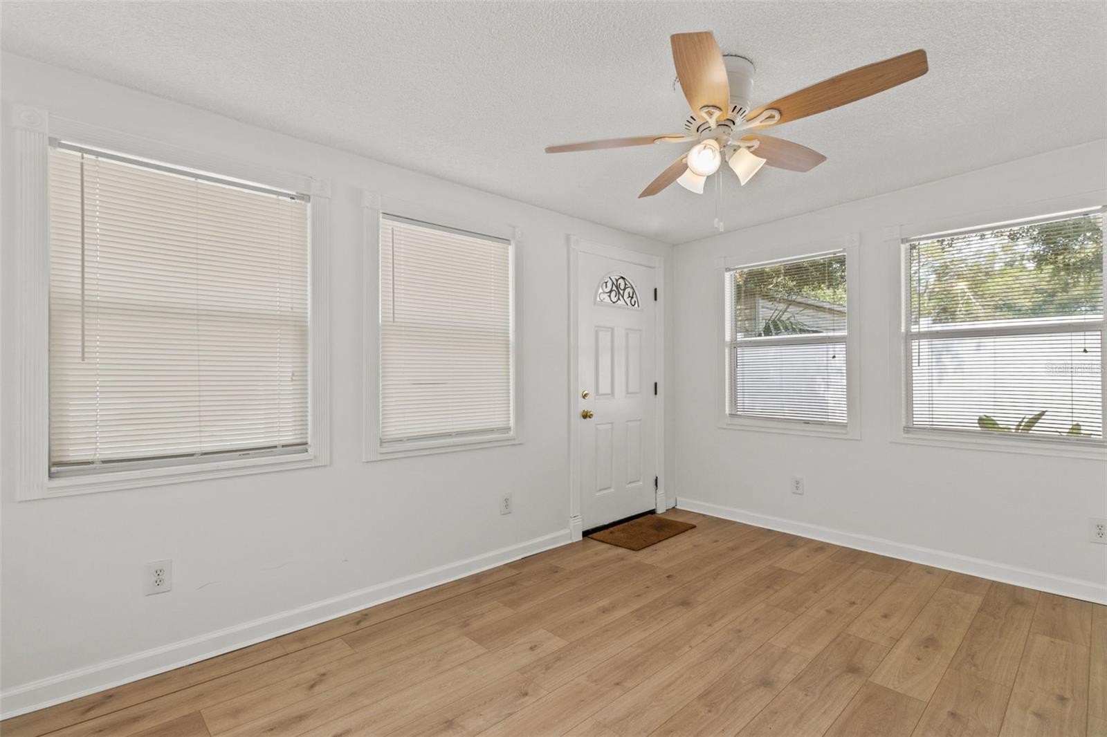 Sunroom/Office/Gym