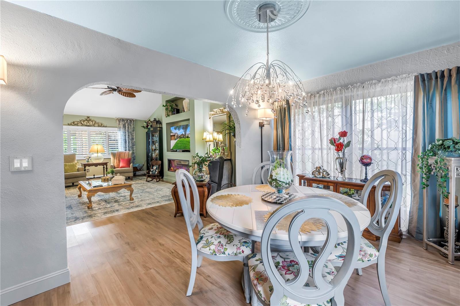 Eat In Area Open To Great Room