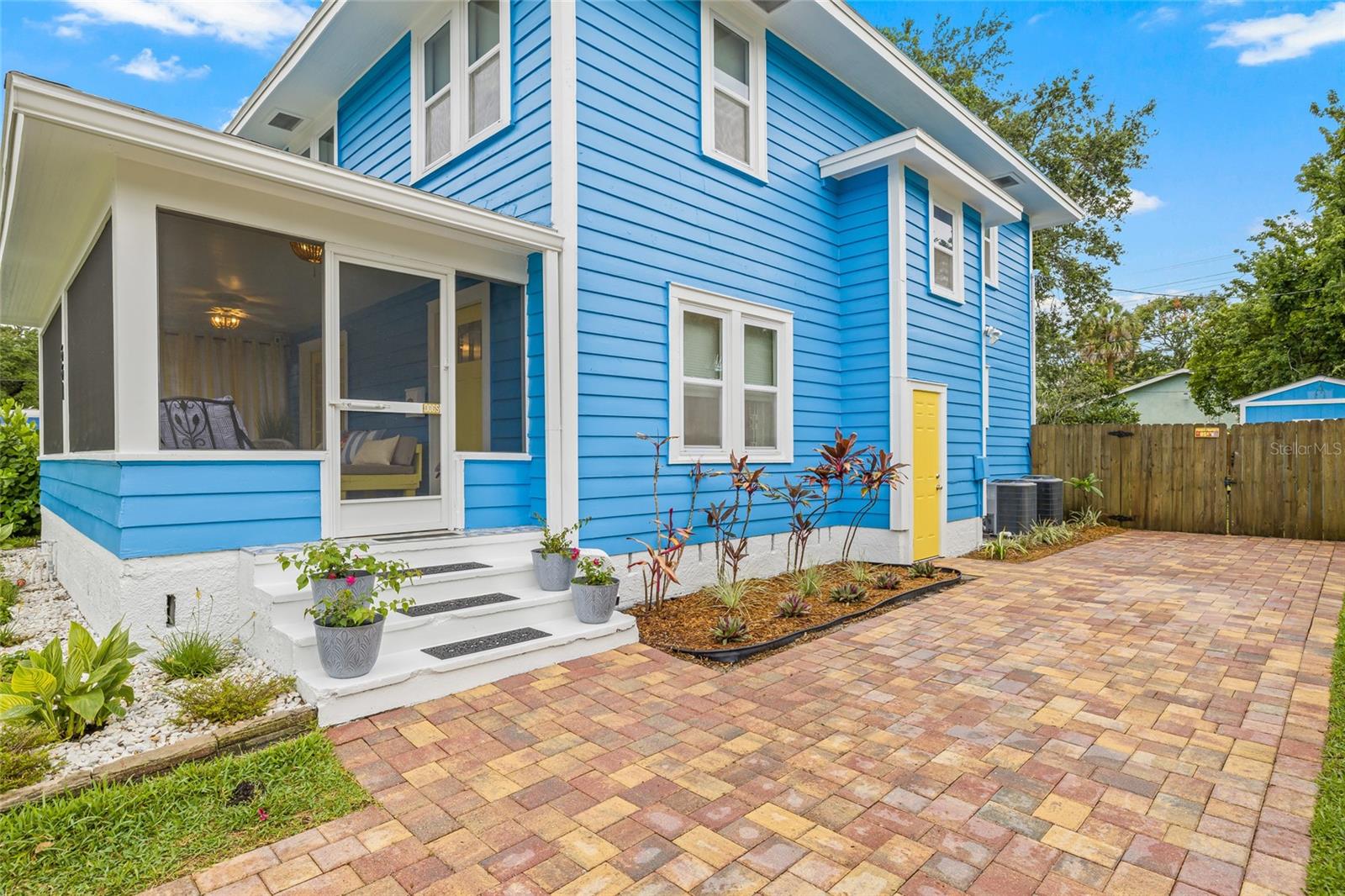 At any time of day, your home's entrances are inviting and convenient.