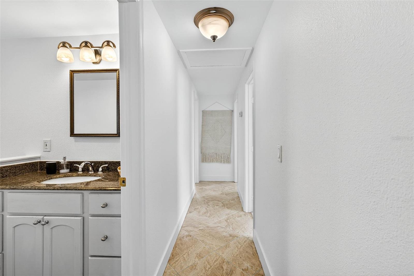 2nd bath and hall in big house