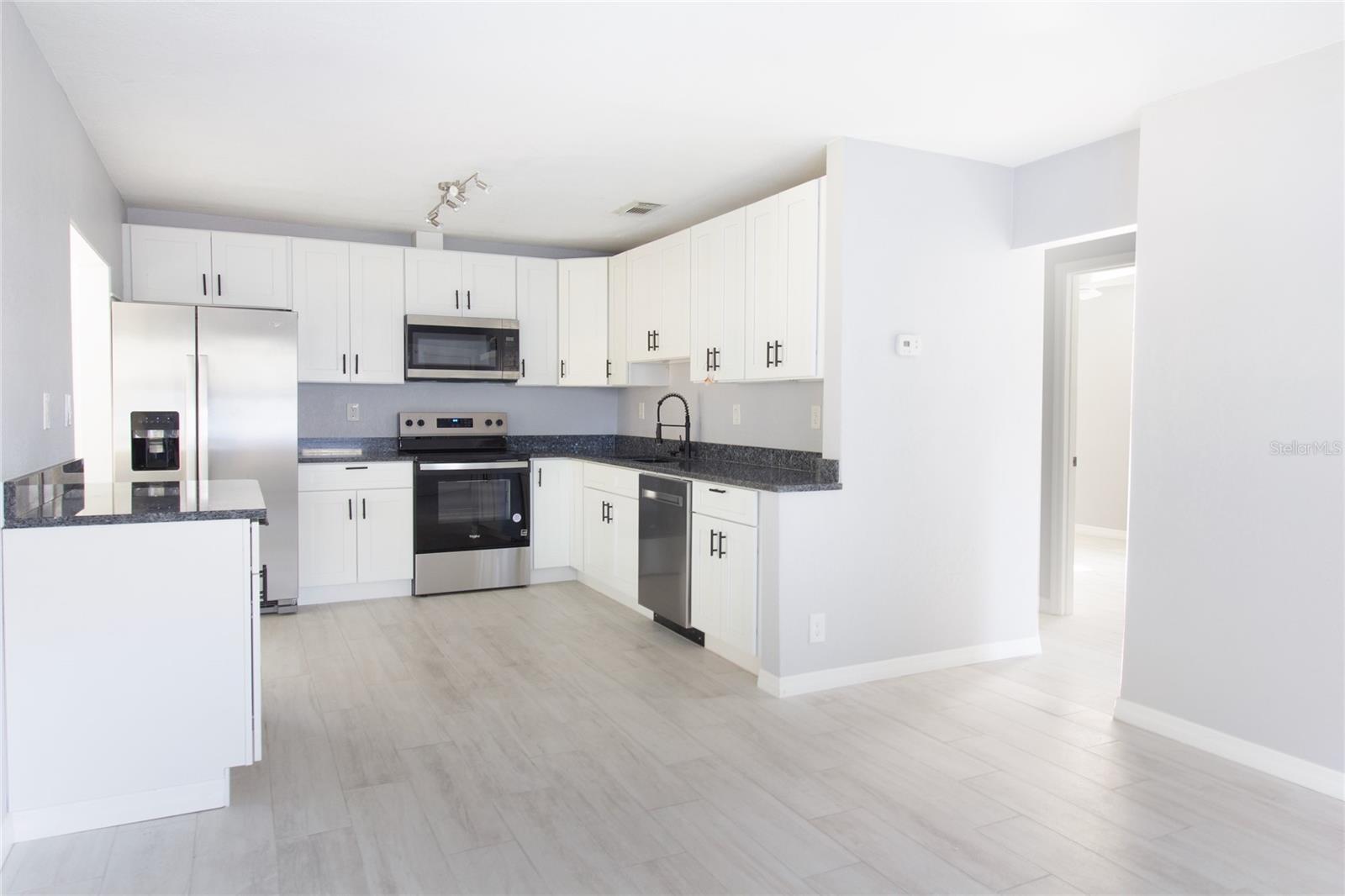 Stunning kitchen with new appliances