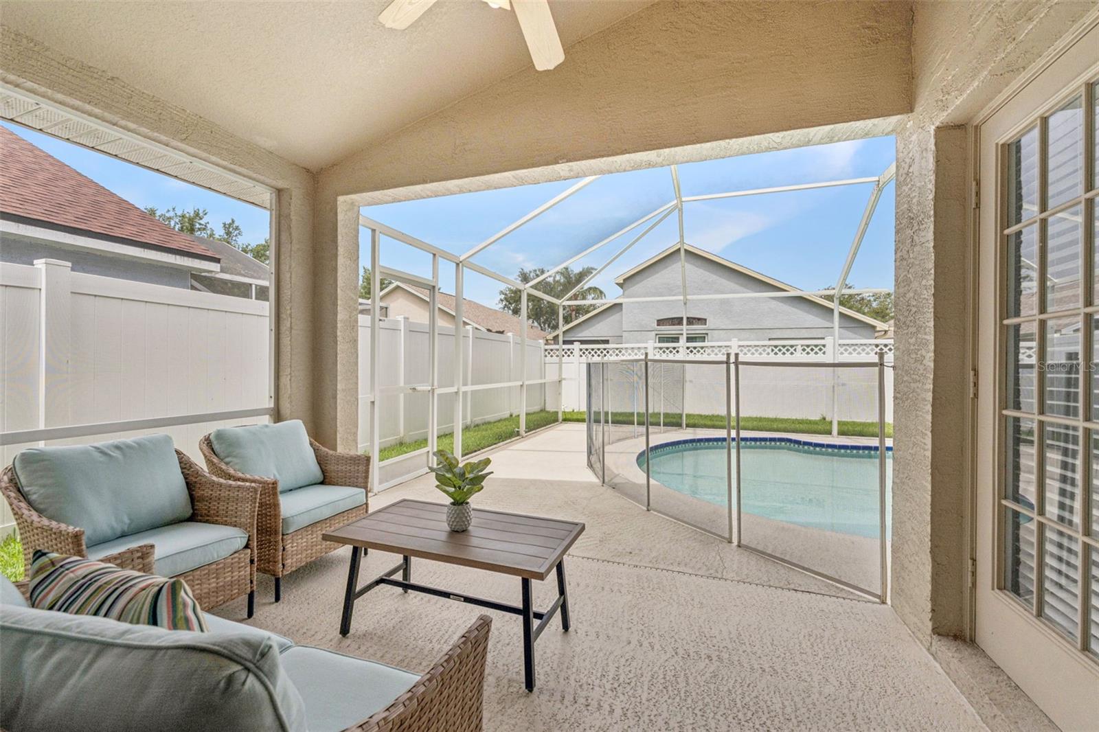 Shaded, screened and child friendly!