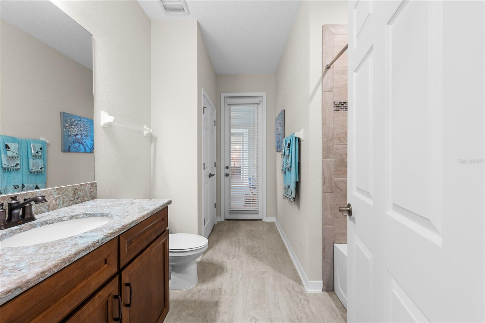 3rd Full Bathroom connected to the lanai