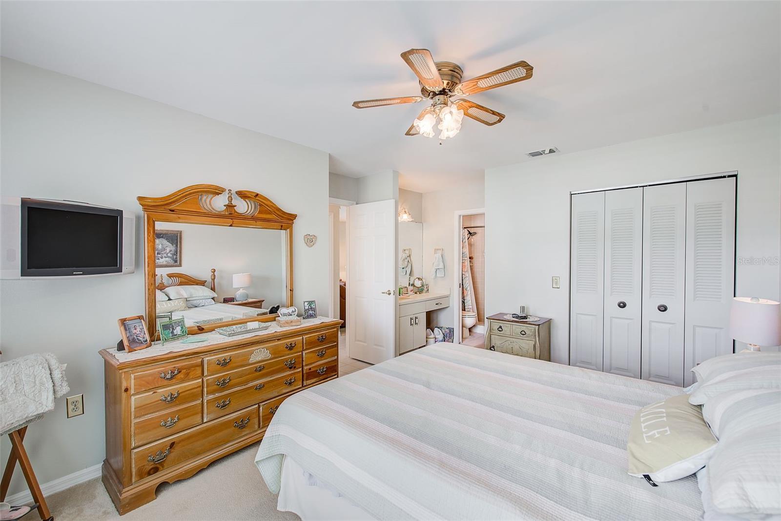 MASTER SUITE TO BATH & WALK IN CLOSET
