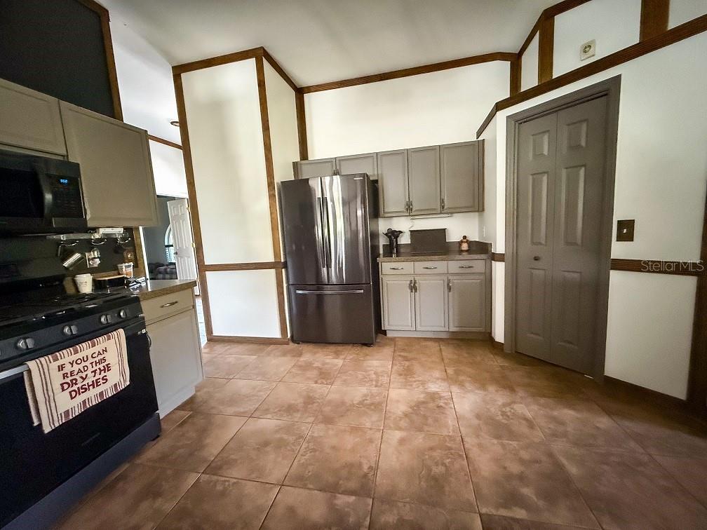 Kitchen Appliances