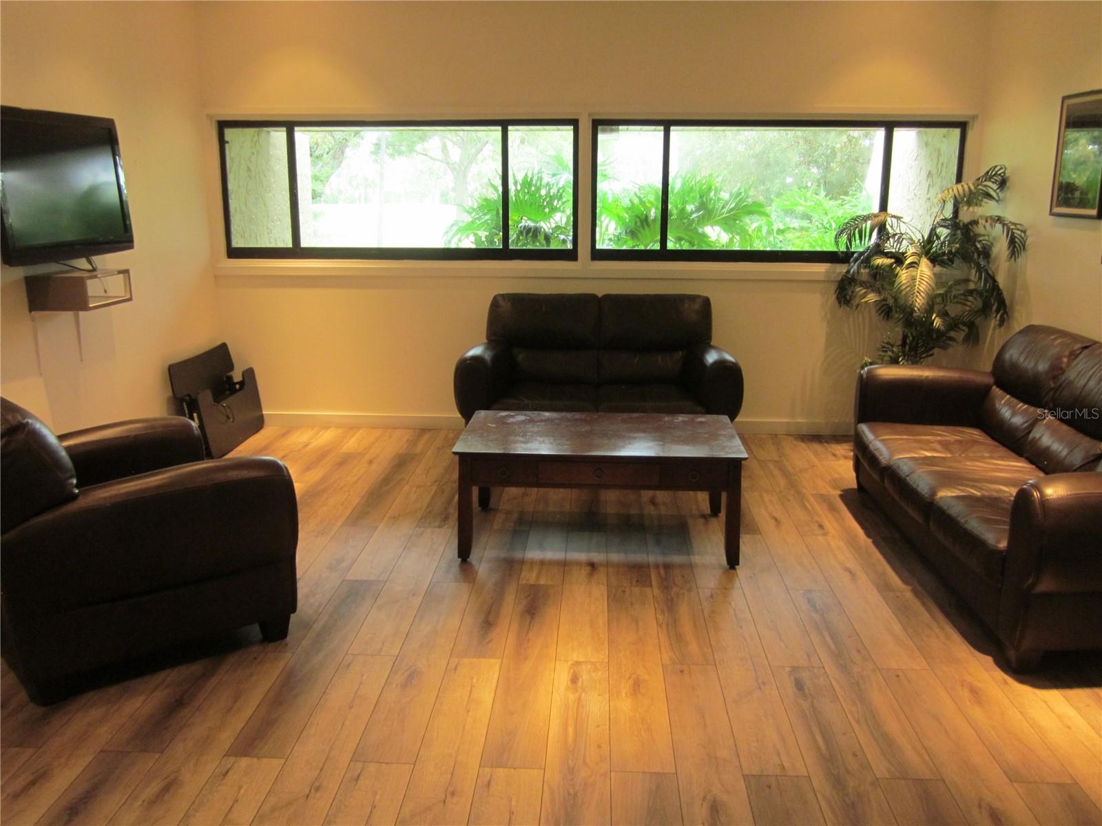 Clubhouse  - additional views / seating area