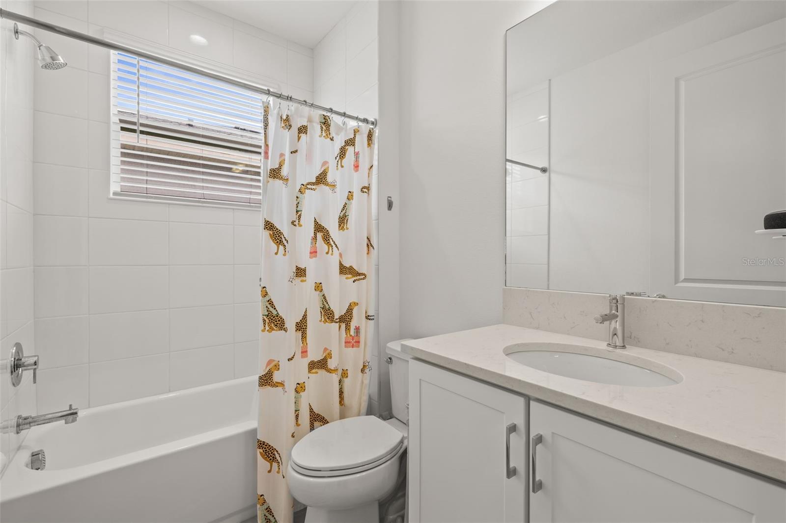 3rd upstairs bath